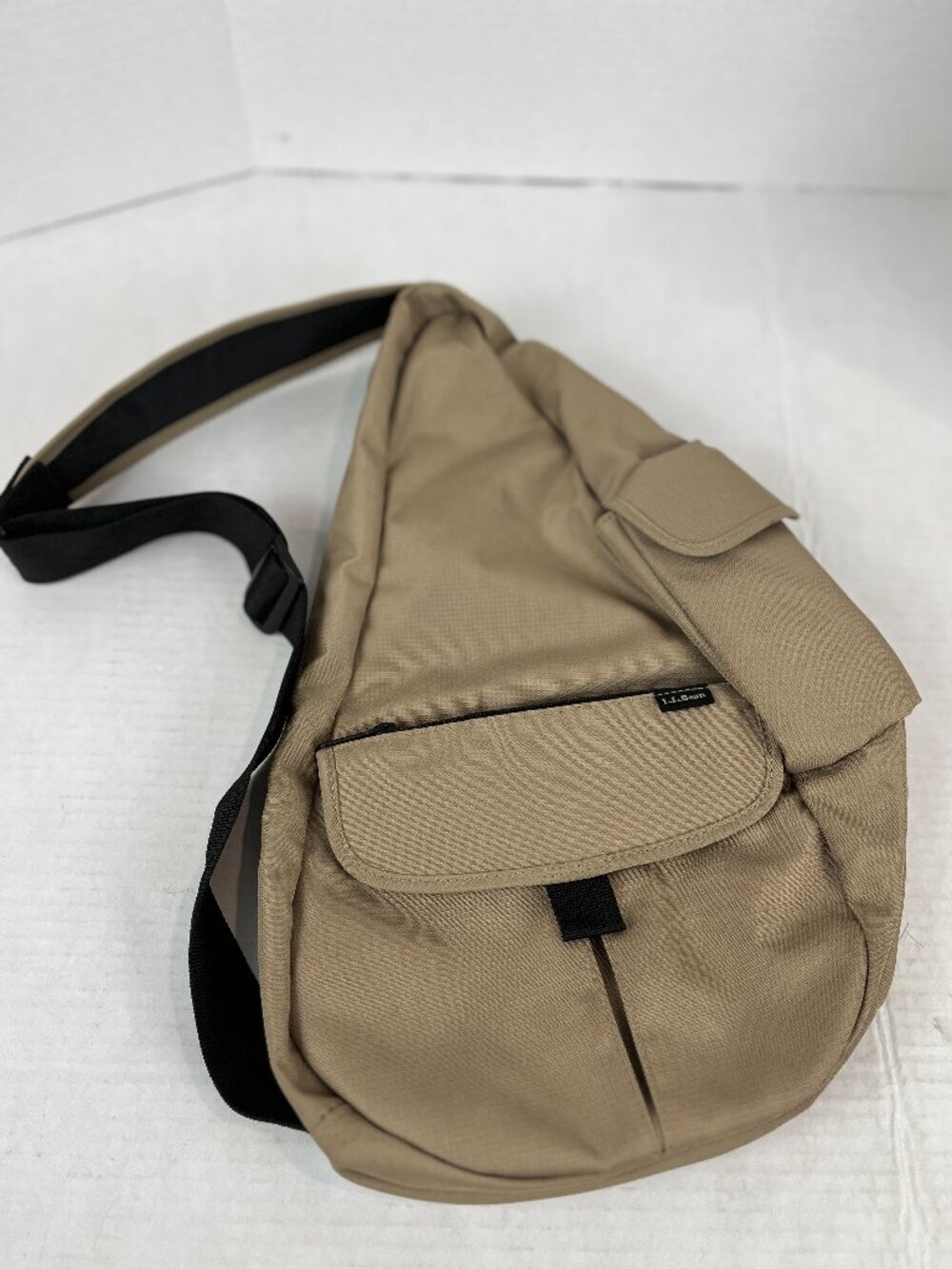 Women's (Unisex) LL Bean, Beige Nylon Crossbody, 15" x 11"